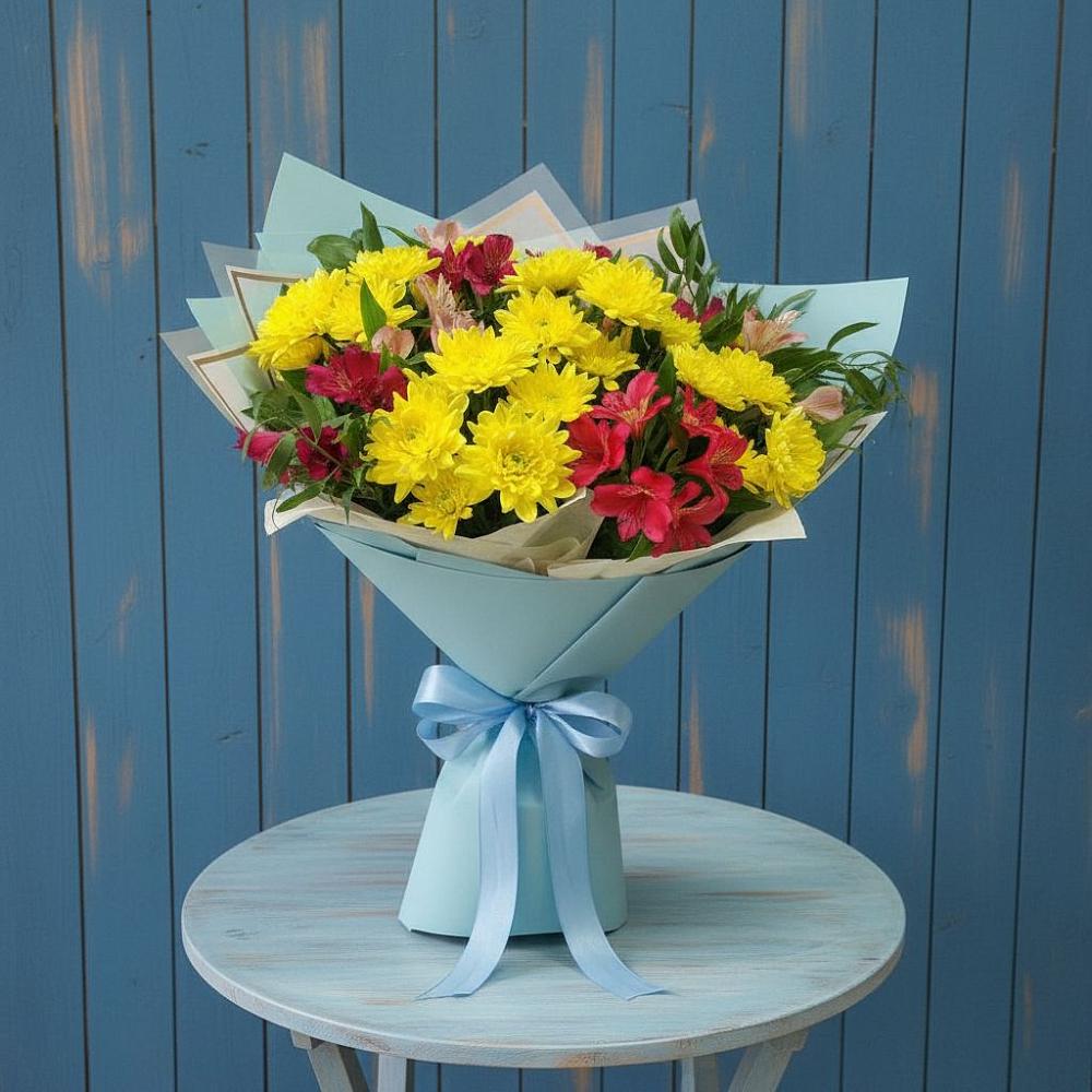 Букет цветов из: Альстромерии и Хризантемы в Абрау-Дюрсо