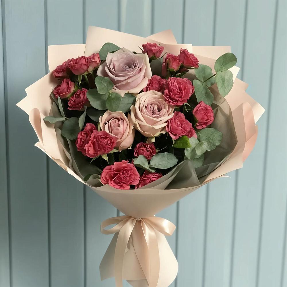 Букет цветов из: Гвоздики и Розы в Абрау-Дюрсо