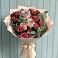 Букет цветов из: Гвоздики и Розы в Абрау-Дюрсо