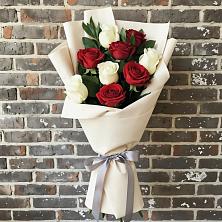 Букет цветов из:  Розы в Абрау-Дюрсо