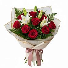 Букет цветов из:  Лилии и Розы #REPLACE_PRED# Абрау-Дюрсо