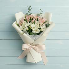 Букет цветов из:  Альстромерии #REPLACE_PRED# Абрау-Дюрсо