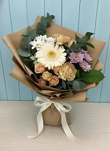 Букет цветов из:  Герберы и Хризантемы в Абрау-Дюрсо