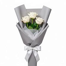 Букет 3 белые розы в Абрау-Дюрсо