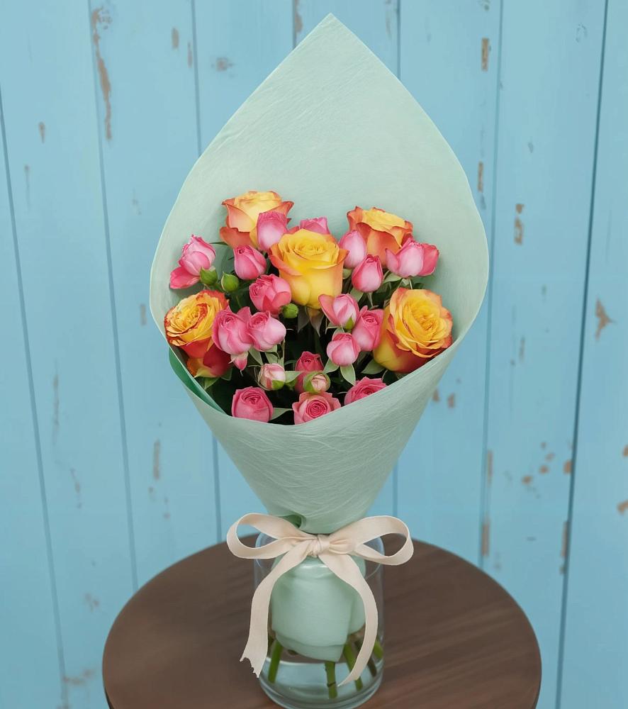 Букет цветов из: Розы в Абрау-Дюрсо