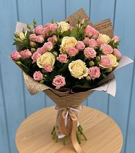 Букет цветов из:  Розы в Абрау-Дюрсо