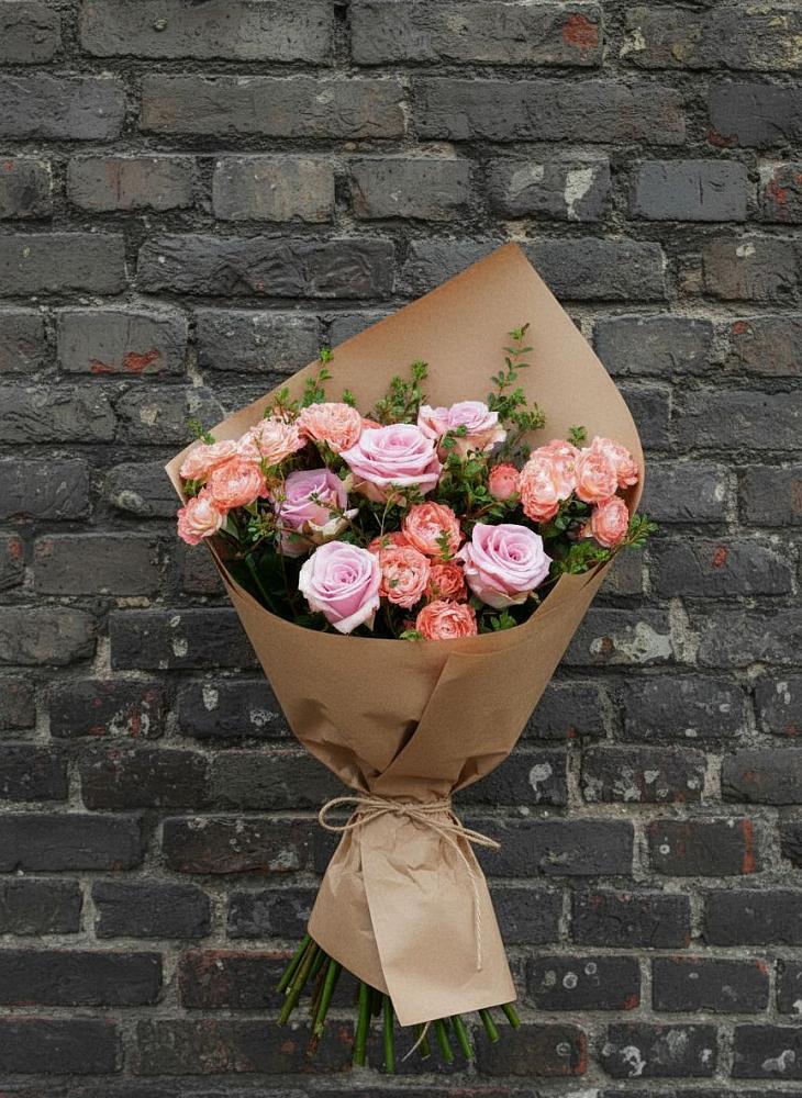 Букет цветов из: Розы в Абрау-Дюрсо