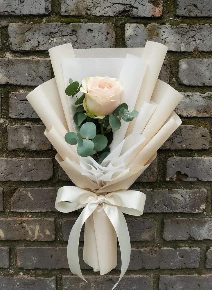 Букет цветов из: Розы в Абрау-Дюрсо