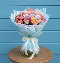 Букет цветов из:  Хризантемы и Розы в Абрау-Дюрсо