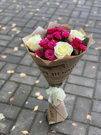 Букет цветов из: Розы в Абрау-Дюрсо