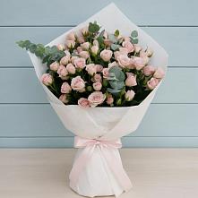 Букет цветов из:  Розы в Абрау-Дюрсо