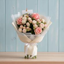 Букет цветов из:  Розы в Абрау-Дюрсо