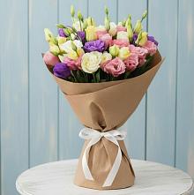 Букет цветов из:  Лизиантусы в Абрау-Дюрсо