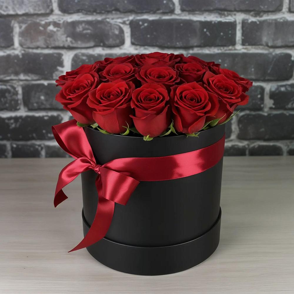 Цветочная композиция из Розы в шляпной коробке в Абрау-Дюрсо