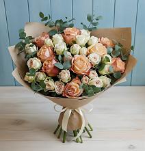 Букет цветов из:  Альстромерии и Розы в Абрау-Дюрсо