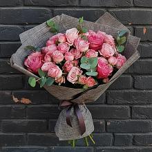 Букет цветов из:  Розы в Абрау-Дюрсо