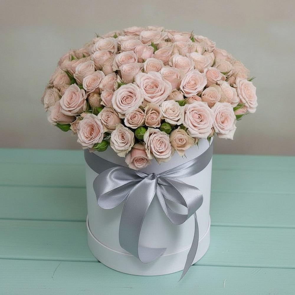 Цветочная композиция из Розы в шляпной коробке в Абрау-Дюрсо